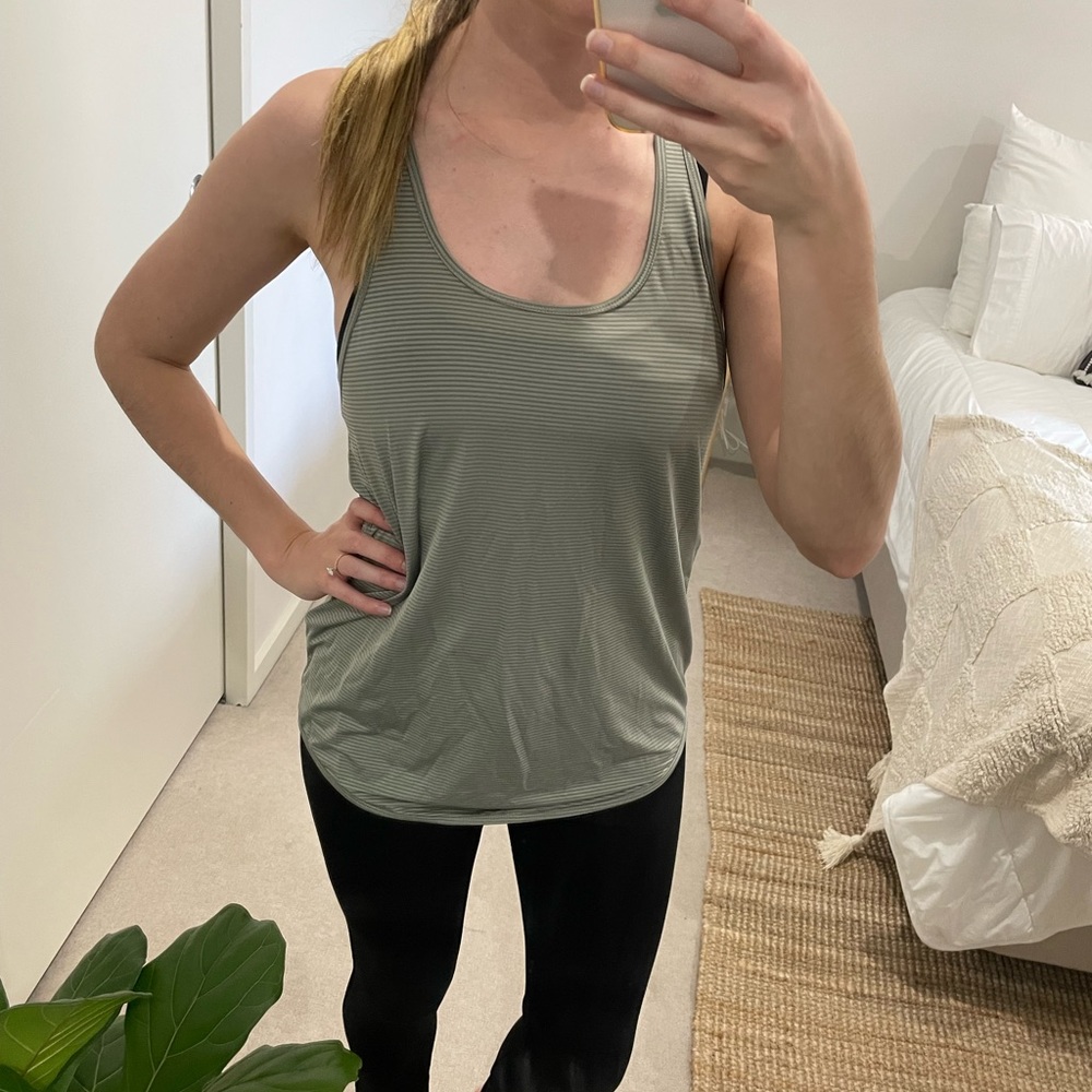 Cotton On Body tank top - Picture 1 of 3